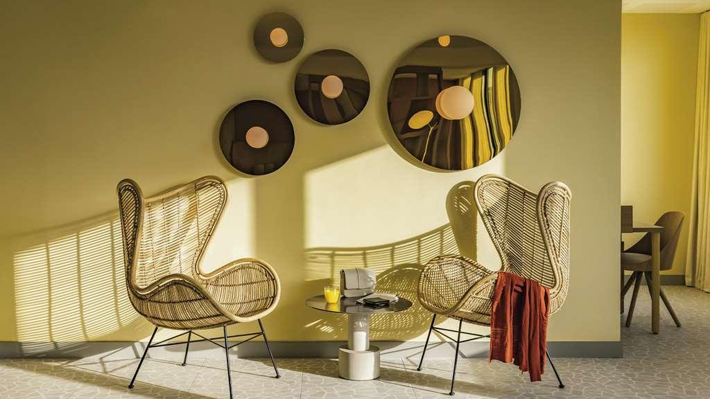 Hotel Okko Aeroport 4*